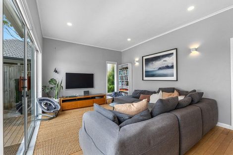Photo of property in 79 Hobsonville Road, West Harbour, Auckland, 0618