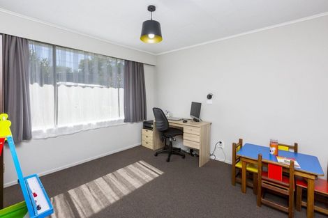 Photo of property in 2/39 Palmer Court, Silverstream, Upper Hutt, 5019