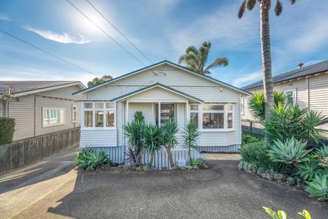 Photo of property in 83 Shackleton Road, Mount Eden, Auckland, 1024