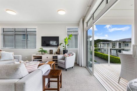 Photo of property in 52 Landmark Terrace, Orewa, 0931