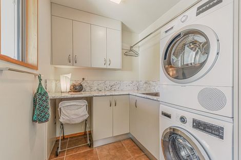 Photo of property in 16 Aratia Way, Richmond, 7020