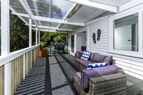 Photo of property in 15 Moore Street, Hillcrest, Auckland, 0627