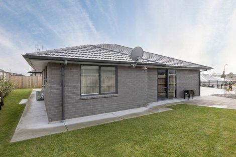 Photo of property in 5 Nottingham Road, Omokoroa, 3114