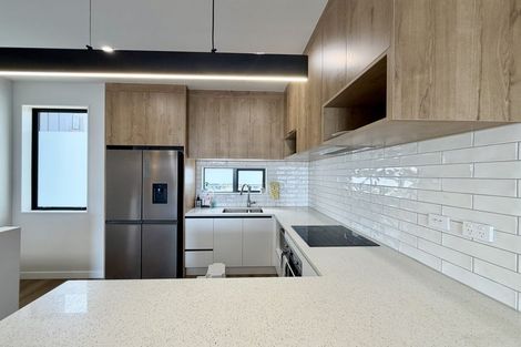 Photo of property in 5 Arura Place, Massey, Auckland, 0614