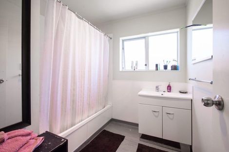 Photo of property in 21 Kona Crescent, Henderson, Auckland, 0610