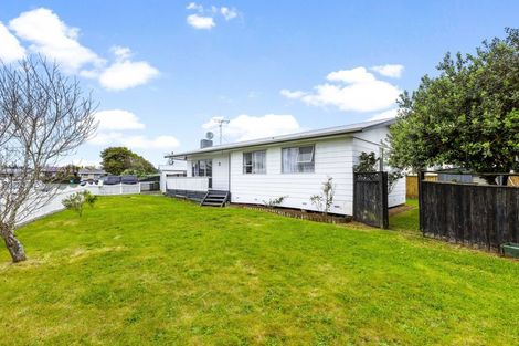 Photo of property in 2 Bradley Place, Nawton, Hamilton, 3200