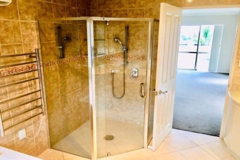 Photo of property in 51 Westerham Drive, Dannemora, Auckland, 2016