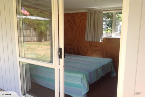 Photo of property in 11 Stack Road, Port Waikato, Tuakau, 2695