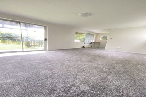 Photo of property in 26 Tawhana Crescent, Red Beach, 0932