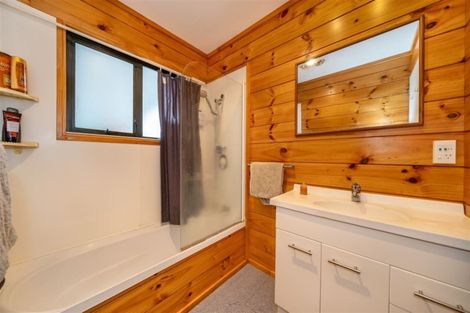 Photo of property in 52a Thackeray Street, Trentham, Upper Hutt, 5018