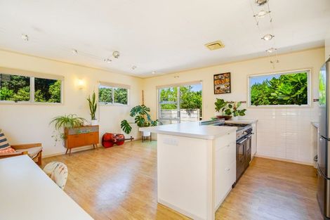 Photo of property in 6 Edwin Mitchelson Road, Muriwai, Waimauku, 0881
