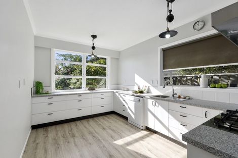 Photo of property in 35 Chester Street, Levin, 5510