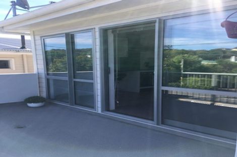 Photo of property in 76 Simla Crescent, Khandallah, Wellington, 6035