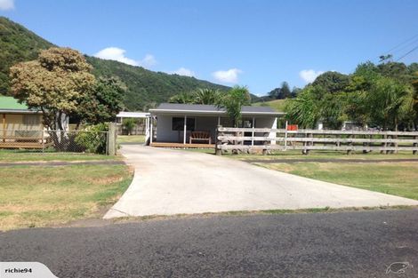 Photo of property in 11 Stack Road, Port Waikato, Tuakau, 2695