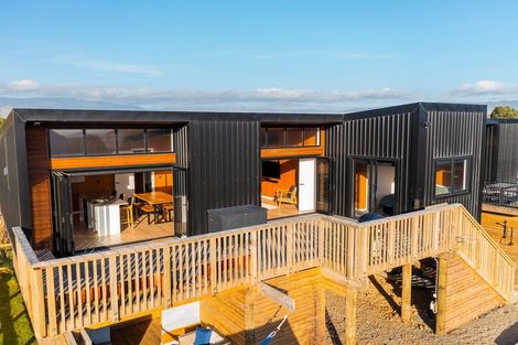 Photo of property in 42 Kapiti Lane, Otaki Beach, Otaki, 5512