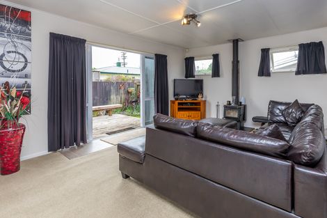 Photo of property in 111a Clevedon Road, Papakura, 2110