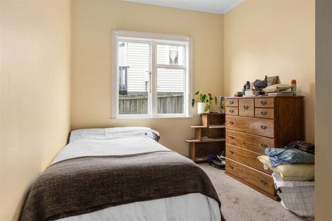 Photo of property in 102 Wexford Road, Miramar, Wellington, 6022