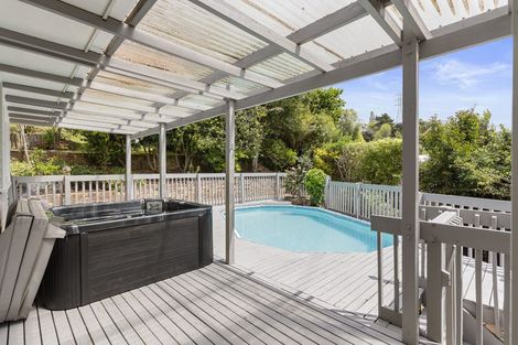 Photo of property in 71 Hendry Avenue, Hillsborough, Auckland, 1042