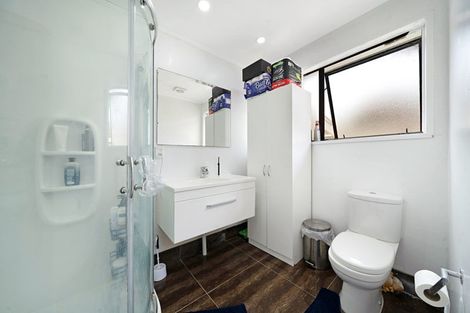 Photo of property in 4a Karepo Crescent, Ranui, Auckland, 0612