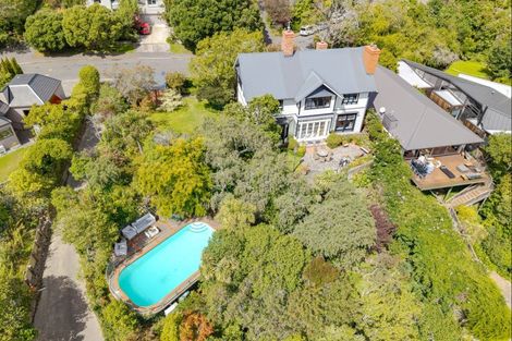 Photo of property in 14 Macmillan Avenue, Cashmere, Christchurch, 8022