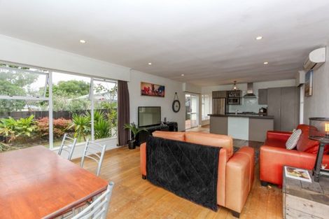 Photo of property in 3 Gordon Street, Glen Avon, New Plymouth, 4312