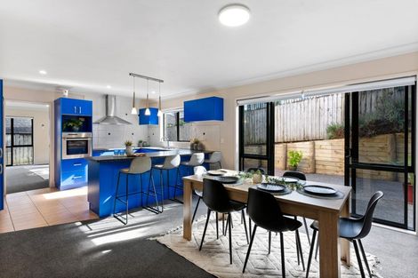 Photo of property in 4 Aldon Lane, The Gardens, Auckland, 2105