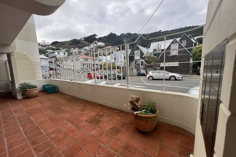 Photo of property in 82 Majoribanks Street, Mount Victoria, Wellington, 6011