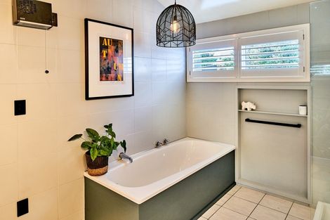 Photo of property in 120a Motuhara Road, Plimmerton, Porirua, 5026