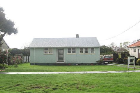 Photo of property in 77 Clifton Drive, Waitara, 4320