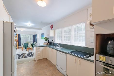 Photo of property in 20 Mahoe Street, Tawa, Wellington, 5028