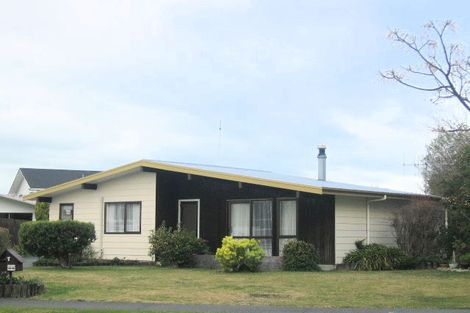 Photo of property in 7 Lamason Street, Greenmeadows, Napier, 4112