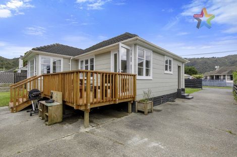 Photo of property in 25 Fleet Street, Naenae, Lower Hutt, 5011