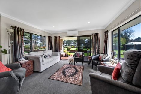 Photo of property in 11 Biron Place, Stratford, 4332