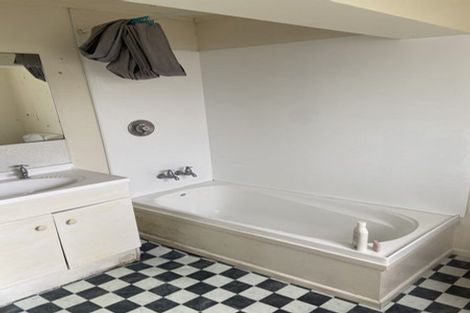 Photo of property in 9 Lerwick Terrace, Melrose, Wellington, 6023