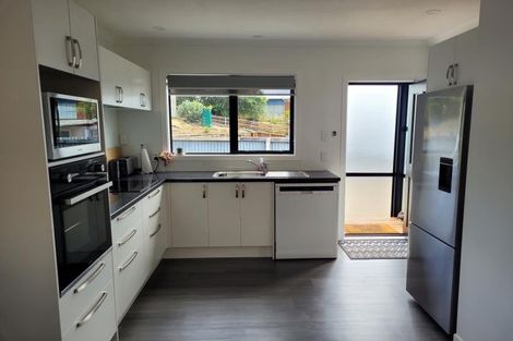 Photo of property in 17 Parsons Street, Vogeltown, New Plymouth, 4310
