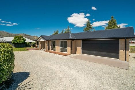 Photo of property in 6 Jelley Place, Cromwell, 9310