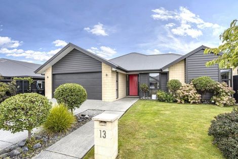 Photo of property in 13 Lancewood Way, Rangiora, 7400