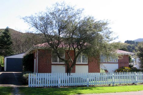 Photo of property in 69 Watt Street, Featherston, 5710