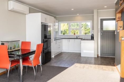 Photo of property in 4 Cranby Crescent, Onekawa, Napier, 4110