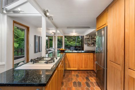 Photo of property in 50 Braemar Road, Castor Bay, Auckland, 0620