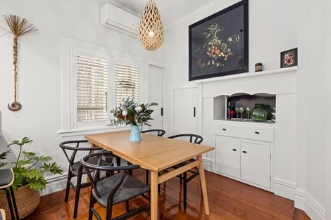 Photo of property in 20 Enfield Road, Hospital Hill, Napier, 4110