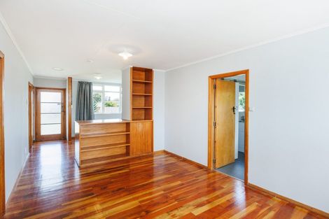 Photo of property in 74 Highbury Avenue, Highbury, Palmerston North, 4412