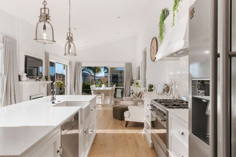 Photo of property in 46 Cassinia Close, Papamoa Beach, Papamoa, 3118