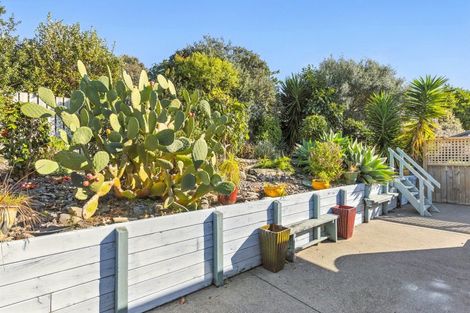 Photo of property in 27 Villa Grove, Paraparaumu, 5032