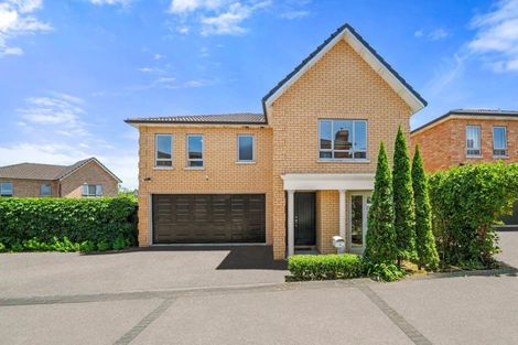 Photo of property in 9 Horizon View Road, Oteha, Auckland, 0632