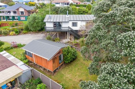 Photo of property in 35 Pohutukawa Drive, Athenree, Katikati, 3177