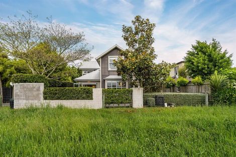 Photo of property in 51 Croziers Road, St Albans, Christchurch, 8052