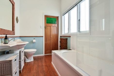 Photo of property in 9a Beatrix Street, Avondale, Auckland, 1026