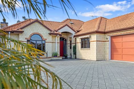 Photo of property in 19 Oreti Crescent, Papamoa Beach, Papamoa, 3118