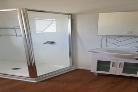 Photo of property in 2/15 Wilkie Place, Mount Wellington, Auckland, 1060